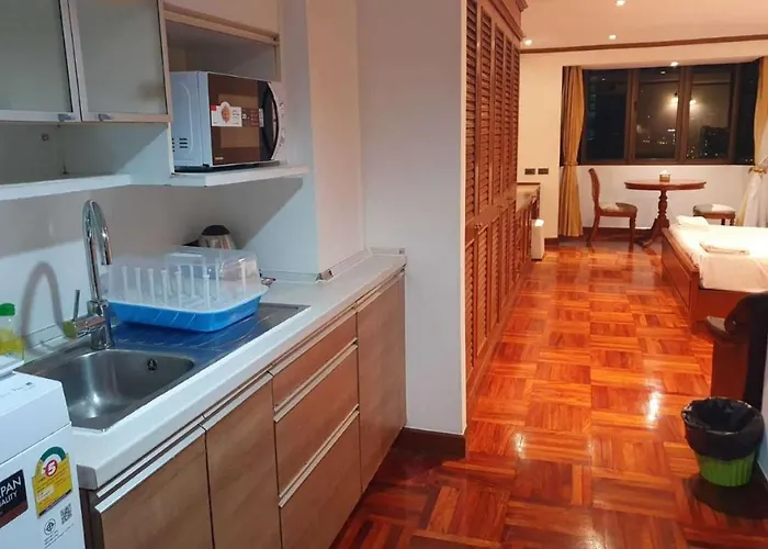 Omni Tower Nana- Fully Furnished Bangkok