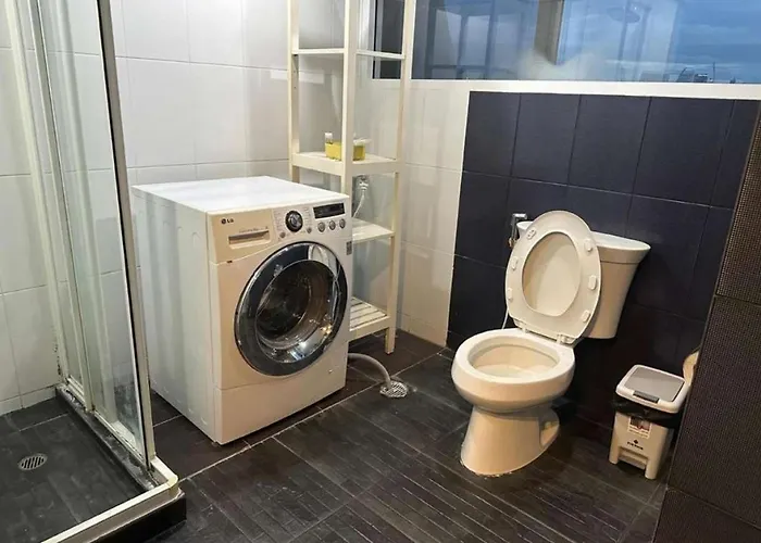 Omni Tower Nana- Fully Furnished Bangkok