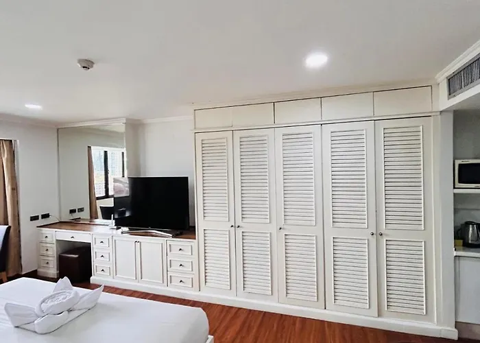 Omni Tower Nana- Fully Furnished *