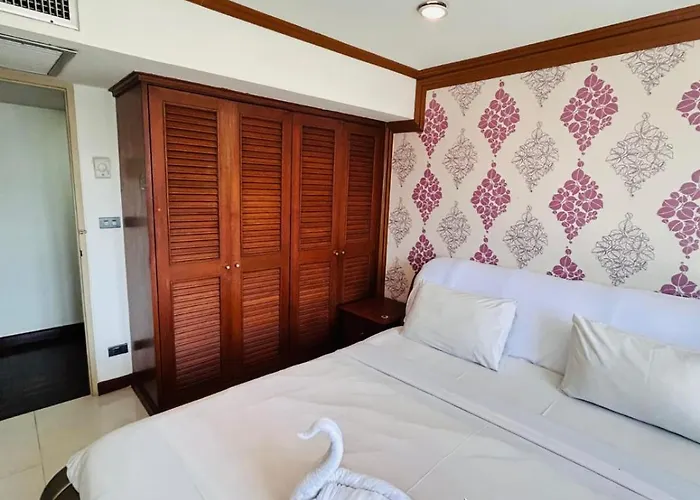 Omni Tower Nana- Fully Furnished Bangkok