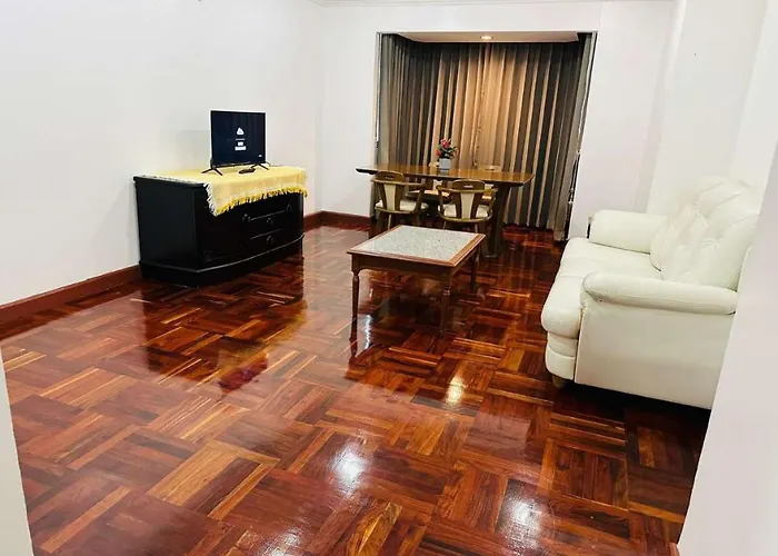 Omni Tower Nana- Fully Furnished * Bangkok
